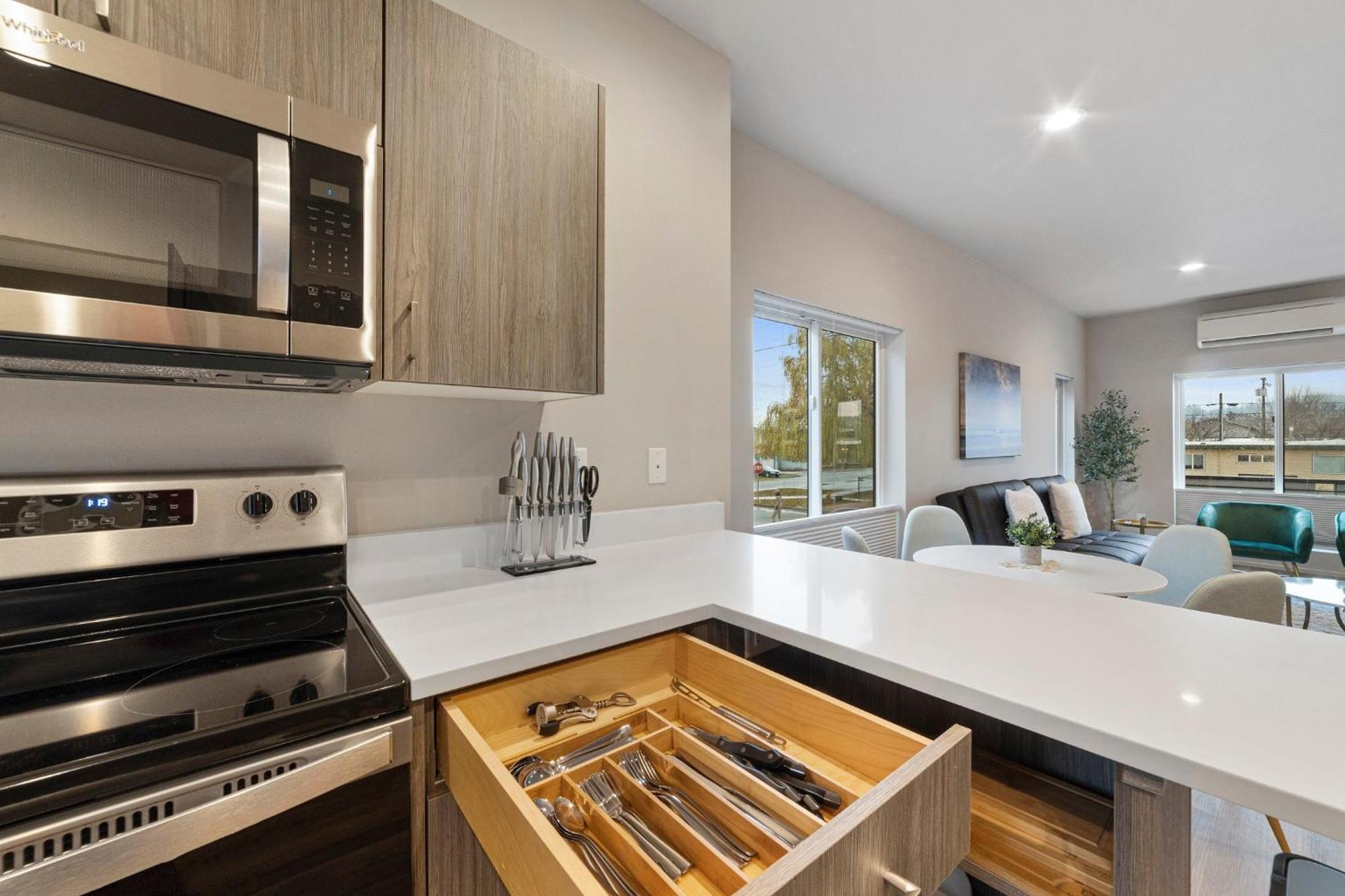 Brand New Fully Updated Condo 918 In Anacortes Esterno foto